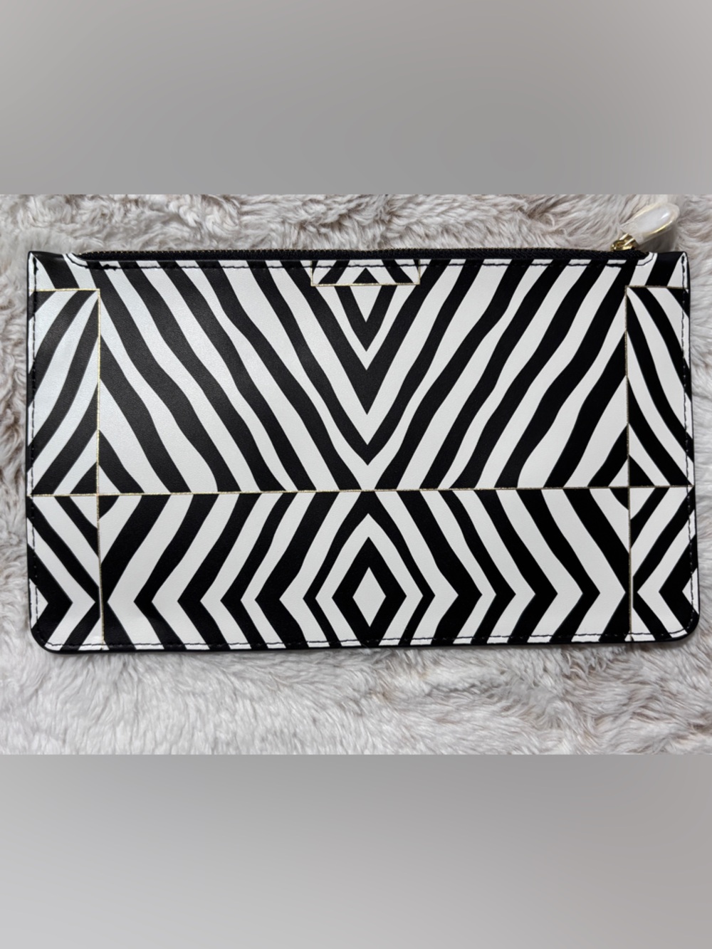 Carolina Herrera Monogram Zebra Print Cosmetics Bag NWT - Picture 2 of 4
